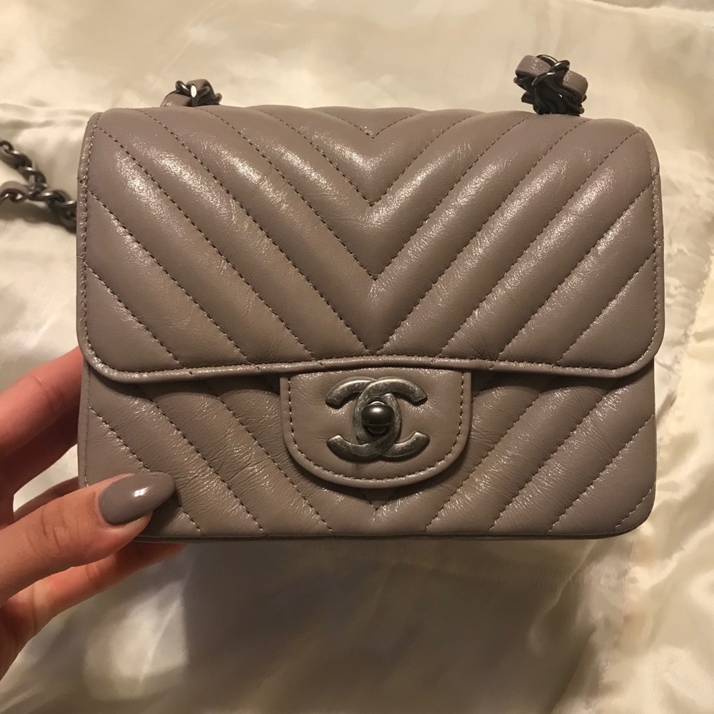 Chanel 18B Calfskin Mini